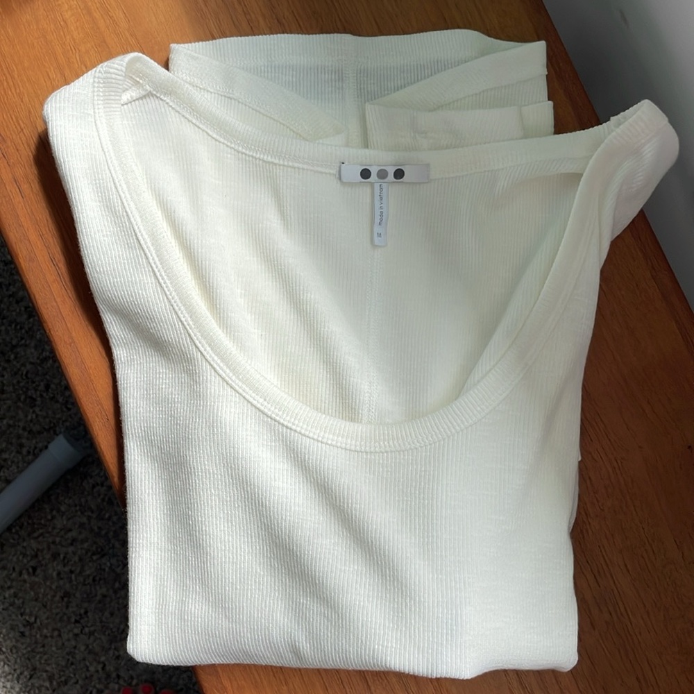 Three Dots Ribbed Shirt - Picture 3 of 5